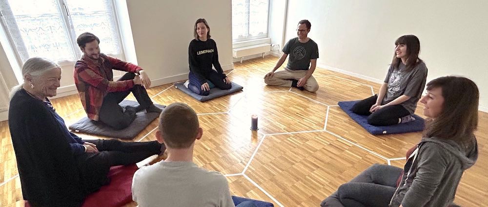 Méditation de groupe à Reliance Centre